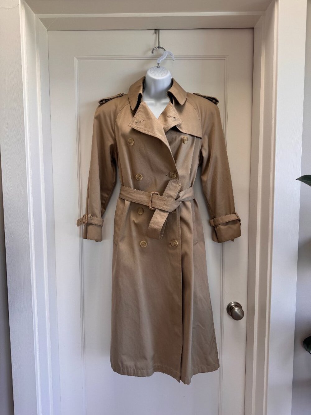 Vintage Mint Condition 1980s Trench Coat